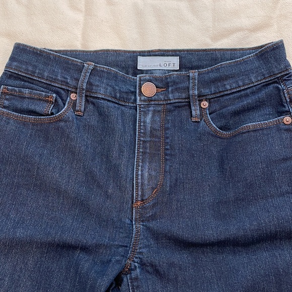 Modern Skinny Hi-Waist Ankle LOFT Jean - Picture 3 of 8